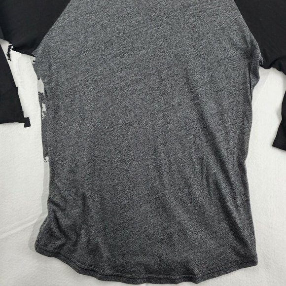 CHICAGO BLACKHAWKS Shirt Men’s 3/4 Sleeve Gray Large 2015 Stanley Cup - Picture 8 of 10